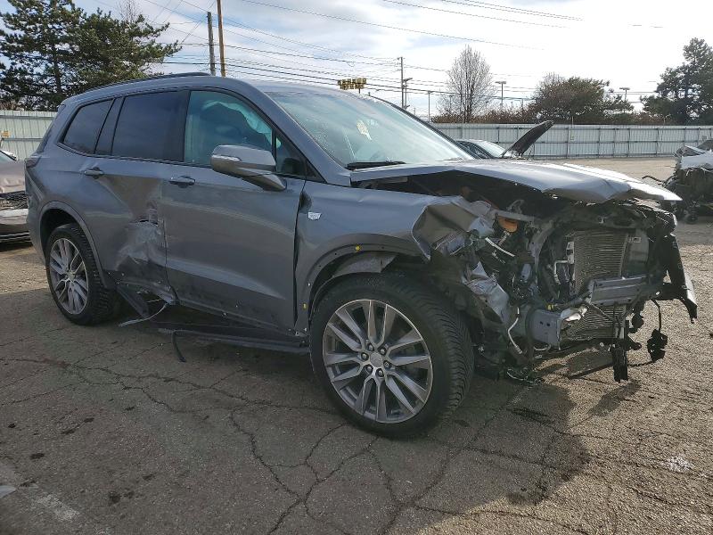 Фото 4 - CADILLAC XT6