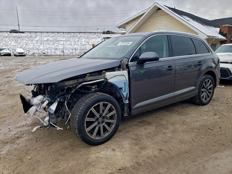 Фото 1 - AUDI Q7