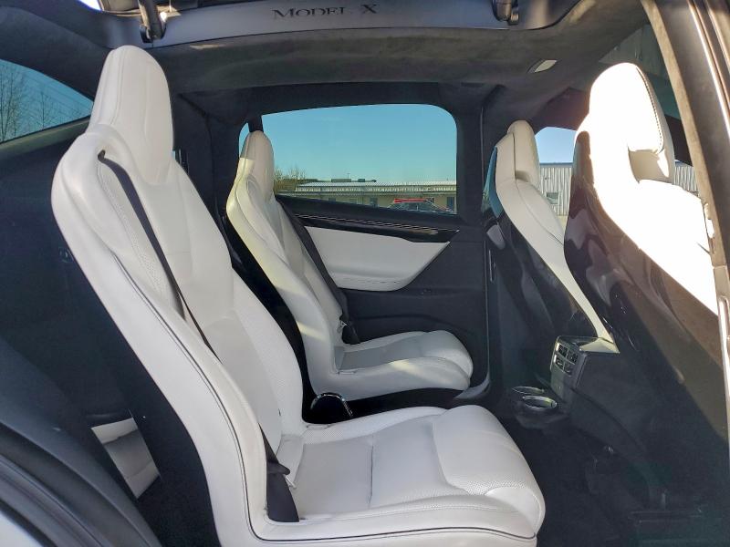 Фото 11 - TESLA MODEL X