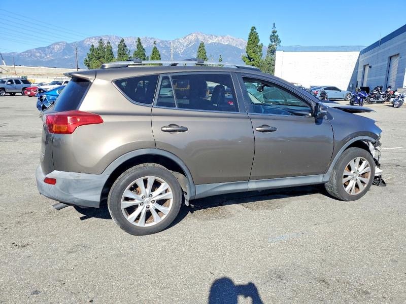 Фото 3 - TOYOTA RAV4