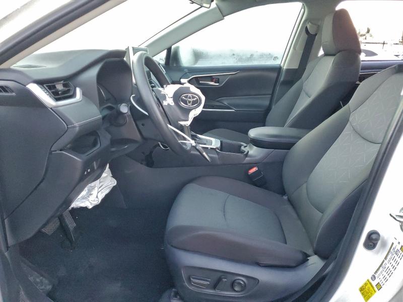 Фото 7 - TOYOTA RAV4