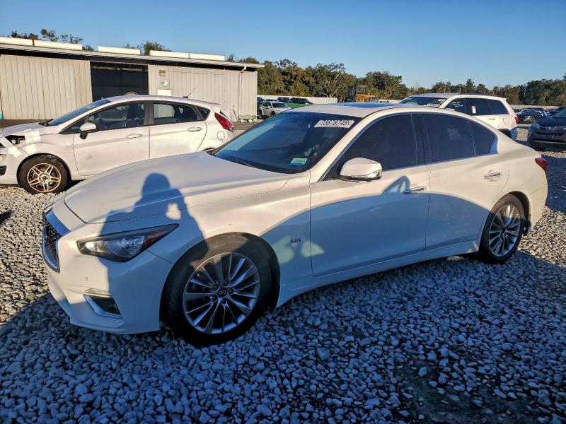 Фото 1 - INFINITI Q50