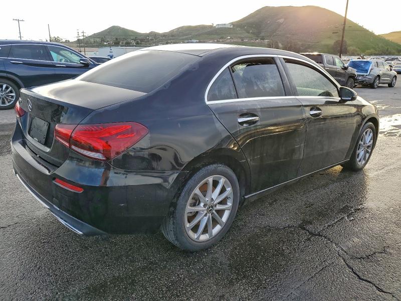 MERCEDES-BENZ A-CLASS 2019 VIN WDD3G4EB9KW002300