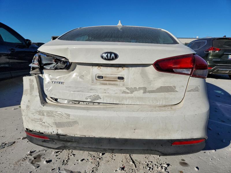 Фото 6 - KIA FORTE