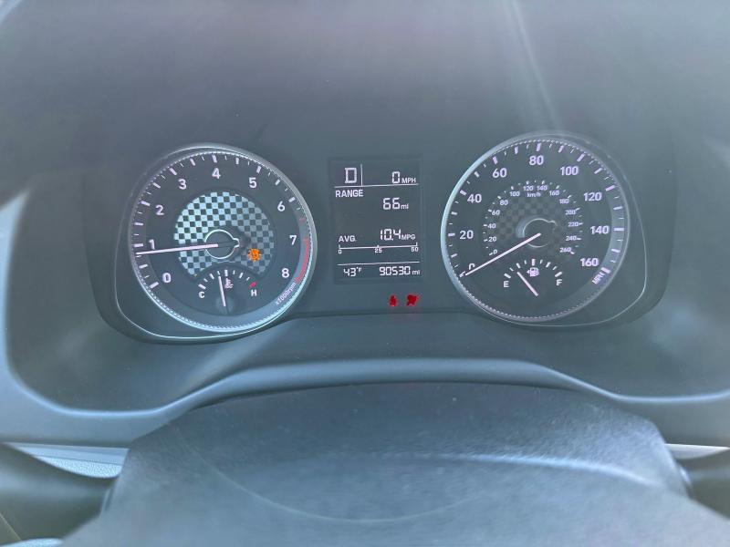 Фото 8 - HYUNDAI ELANTRA