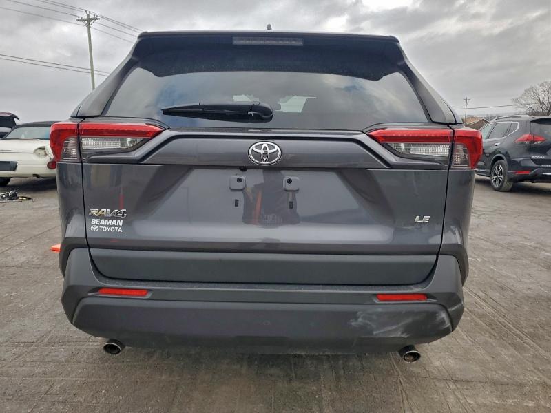 Фото 6 - TOYOTA RAV4