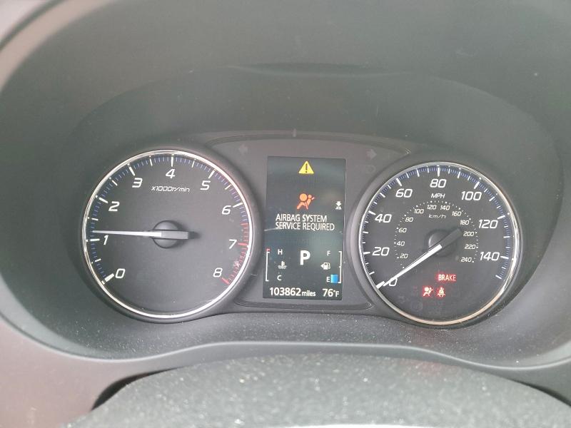 Фото 9 - MITSUBISHI OUTLANDER