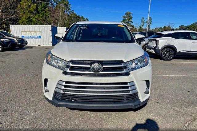 Фото 13 - TOYOTA HIGHLANDER