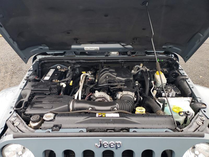 Фото 12 - JEEP WRANGLER