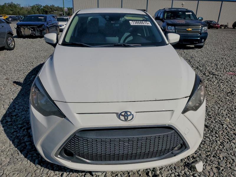 Фото 5 - TOYOTA YARIS