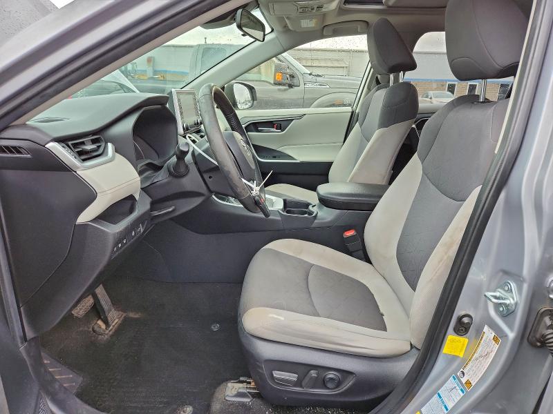 Фото 7 - TOYOTA RAV4