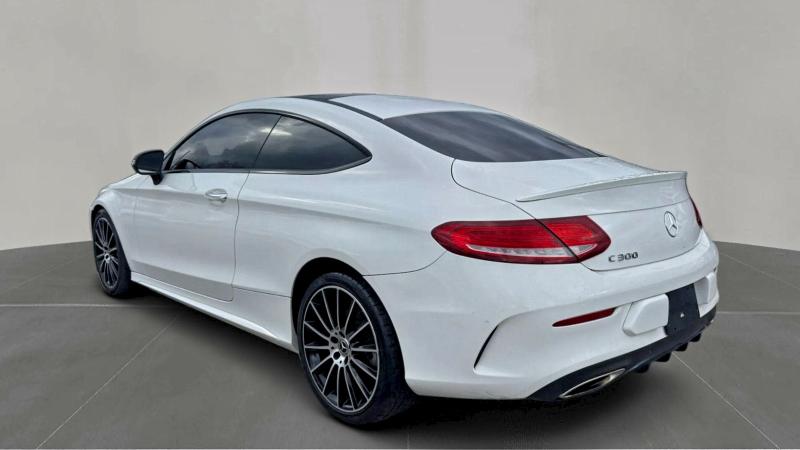 Фото 3 - MERCEDES-BENZ C-CLASS