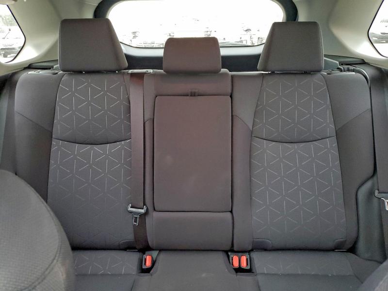 Фото 10 - TOYOTA RAV4