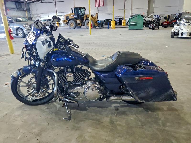 HARLEY-DAVIDSON FL 2014