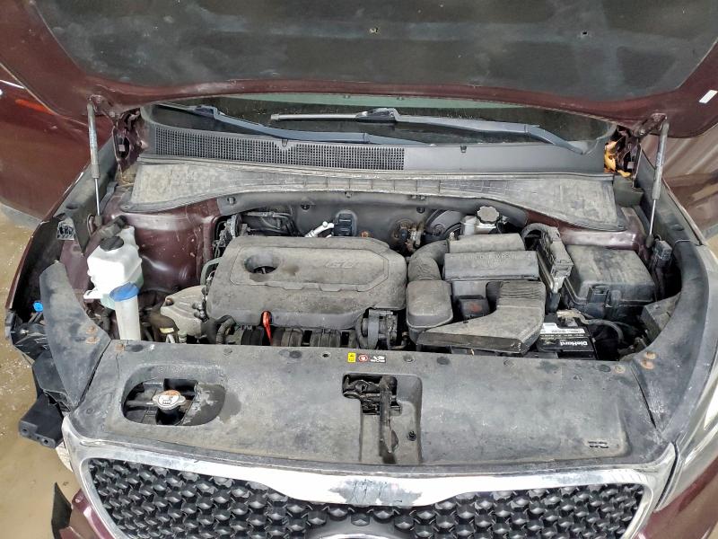 Фото 12 - KIA SORENTO