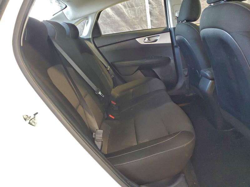 Фото 10 - KIA FORTE