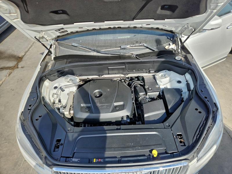 Фото 11 - VOLVO XC90