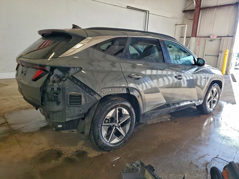 Фото 3 - HYUNDAI TUCSON