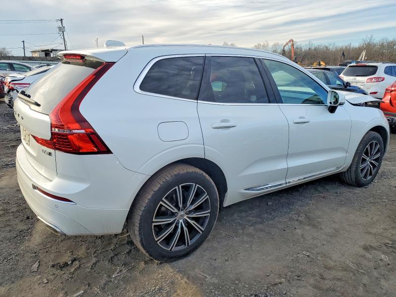 Фото 3 - VOLVO XC60