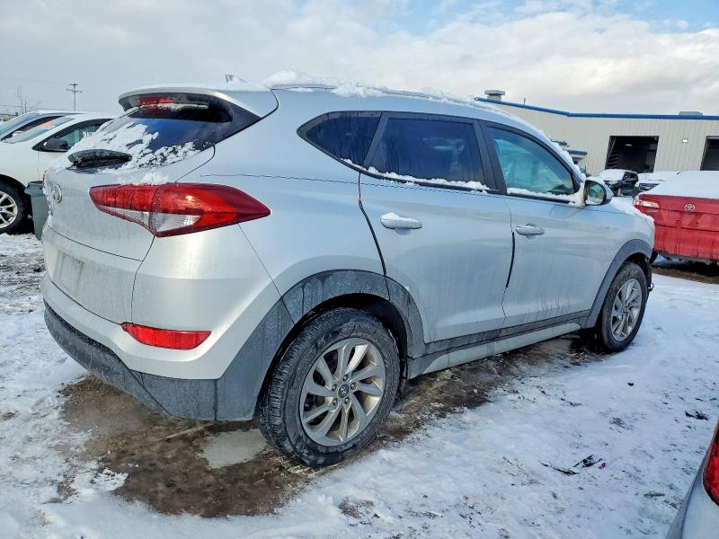 Фото 3 - HYUNDAI TUCSON