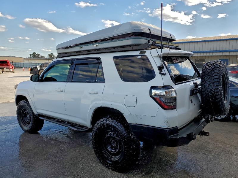 Фото 2 - TOYOTA 4RUNNER