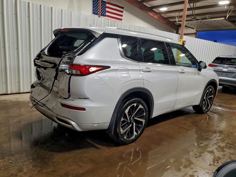 Фото 3 - MITSUBISHI OUTLANDER