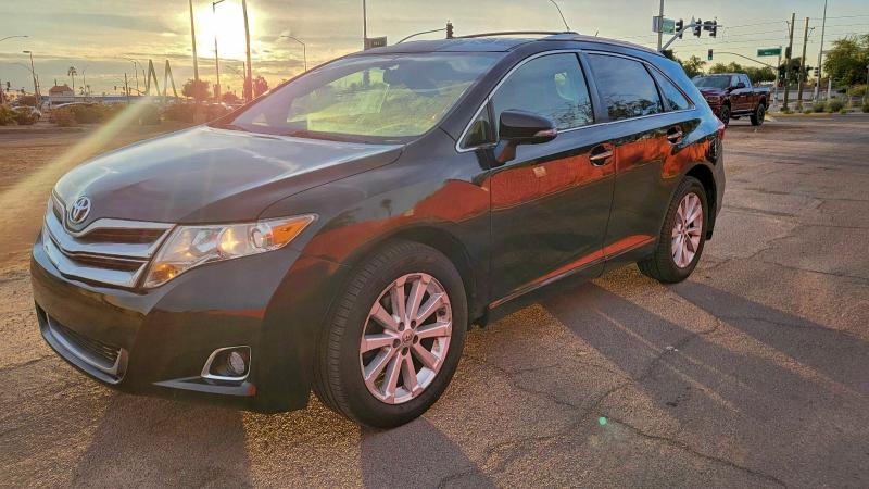 Фото 2 - TOYOTA VENZA