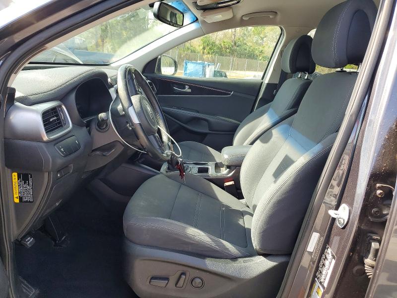 Фото 7 - KIA SORENTO