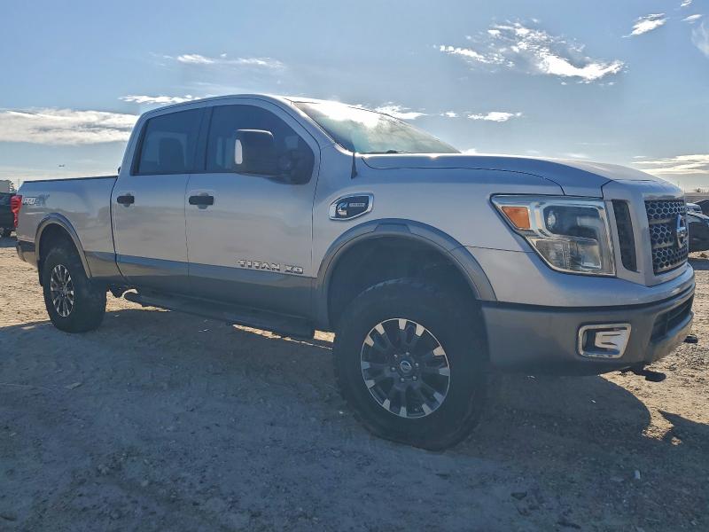 Фото 4 - NISSAN TITAN