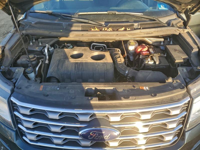 Фото 12 - FORD EXPLORER