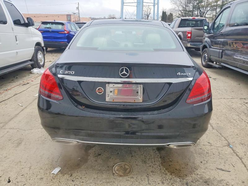 Фото 6 - MERCEDES-BENZ C-CLASS