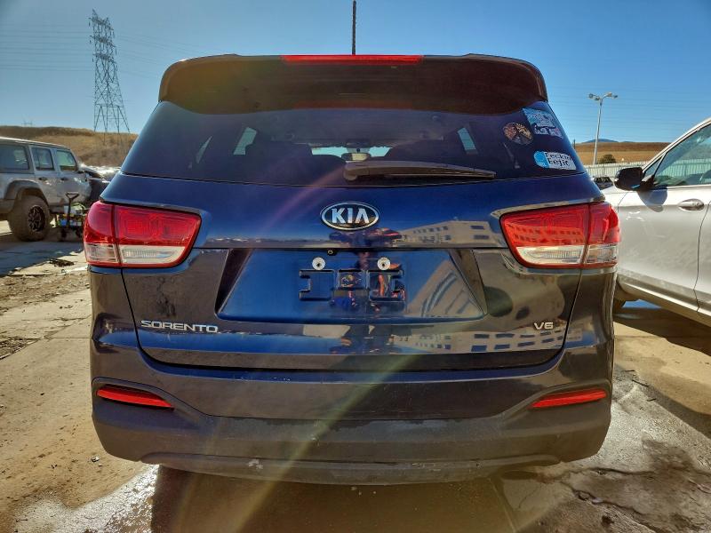 Фото 6 - KIA SORENTO