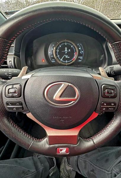 Фото 8 - LEXUS IS