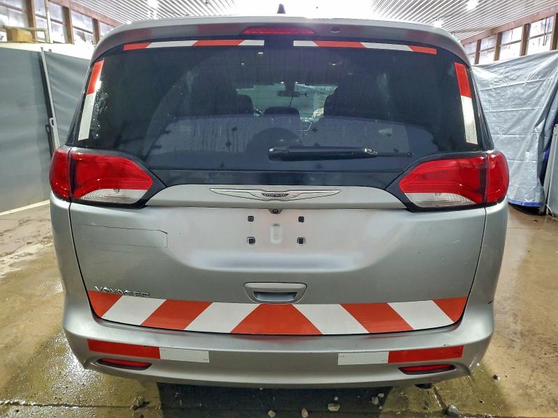 Фото 6 - CHRYSLER MINIVAN