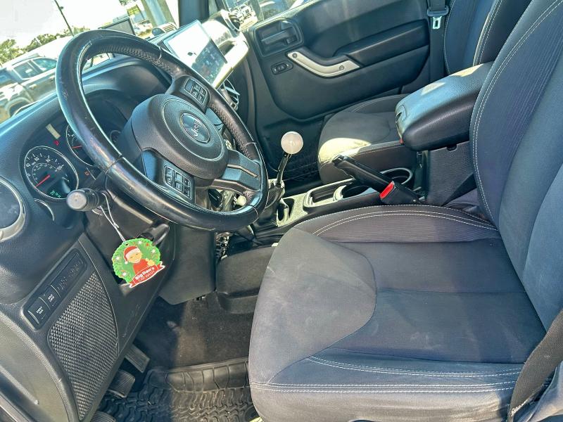 Фото 13 - JEEP WRANGLER