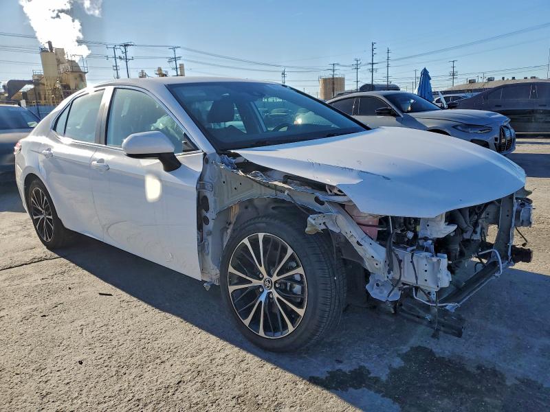 Фото 4 - TOYOTA CAMRY