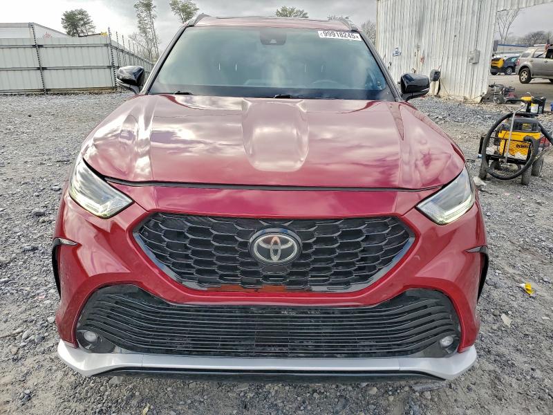 Фото 5 - TOYOTA HIGHLANDER