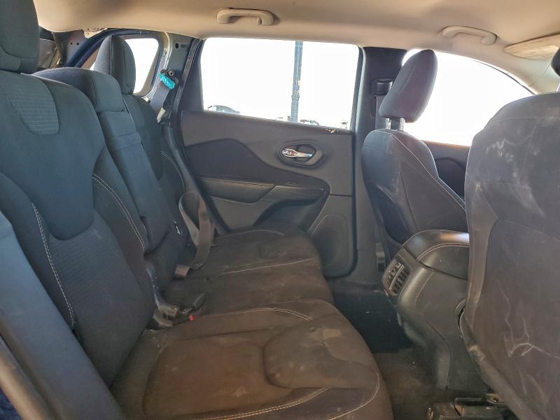 Фото 10 - JEEP GRAND CHER