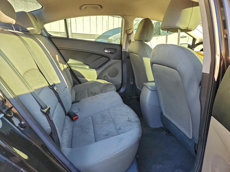 Фото 10 - KIA FORTE