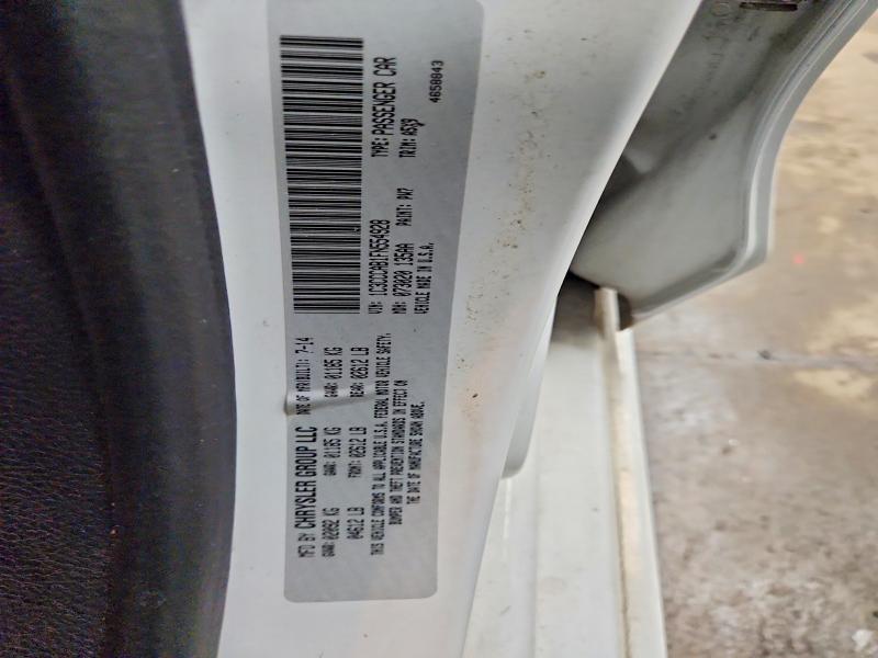 Фото 12 - CHRYSLER 200