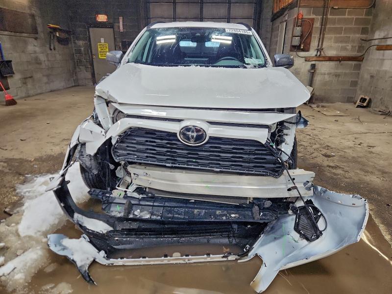 Фото 5 - TOYOTA RAV4