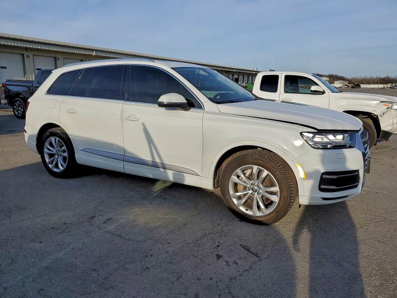 Фото 4 - AUDI Q7