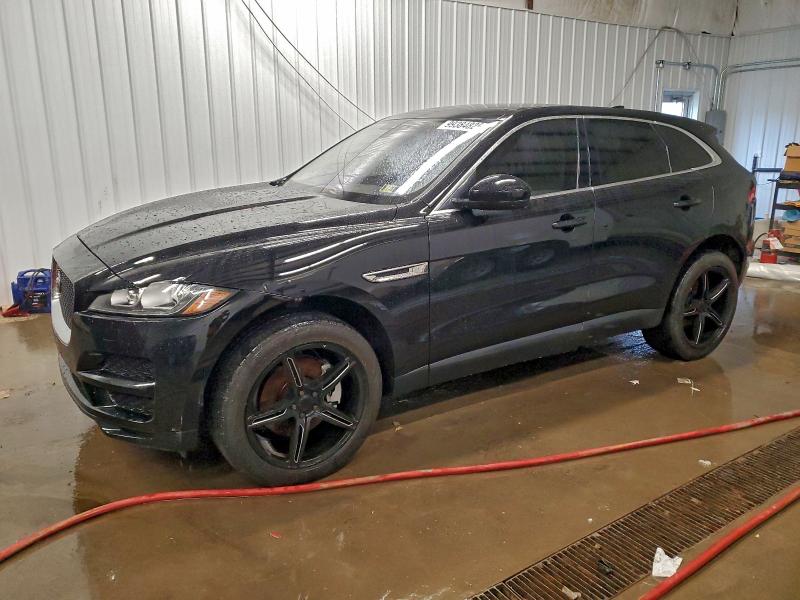 Фото 1 - JAGUAR F-PACE