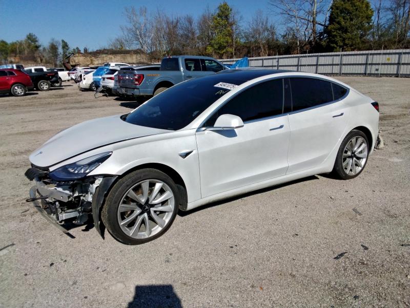 Фото 1 - TESLA MODEL 3