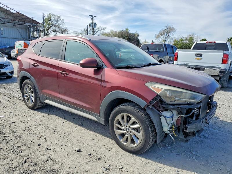 Фото 4 - HYUNDAI TUCSON