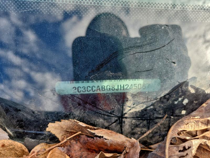 Фото 12 - CHRYSLER 300