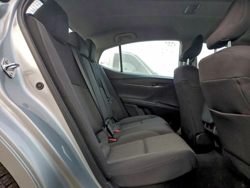 Фото 10 - TOYOTA CAMRY