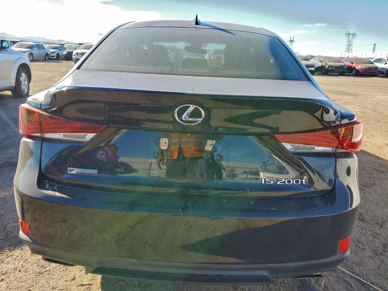 Фото 6 - LEXUS IS