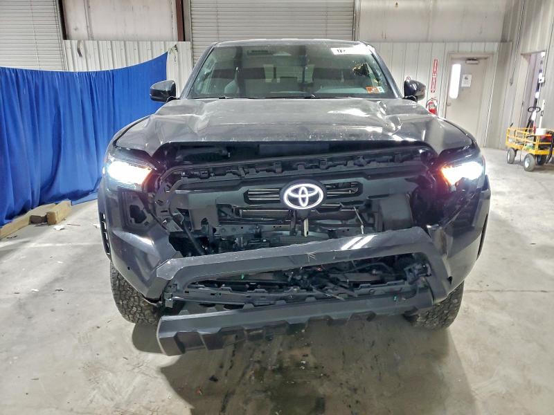 Фото 5 - TOYOTA TACOMA