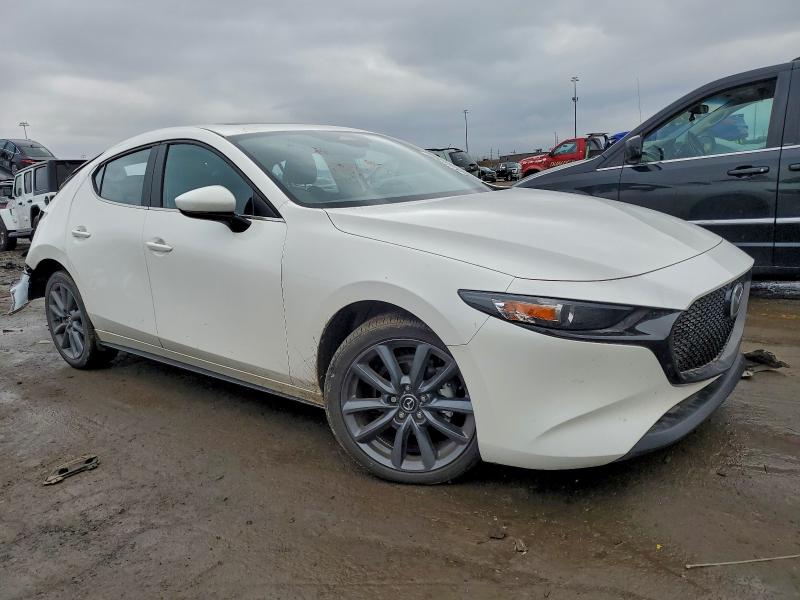 Фото 4 - MAZDA 3